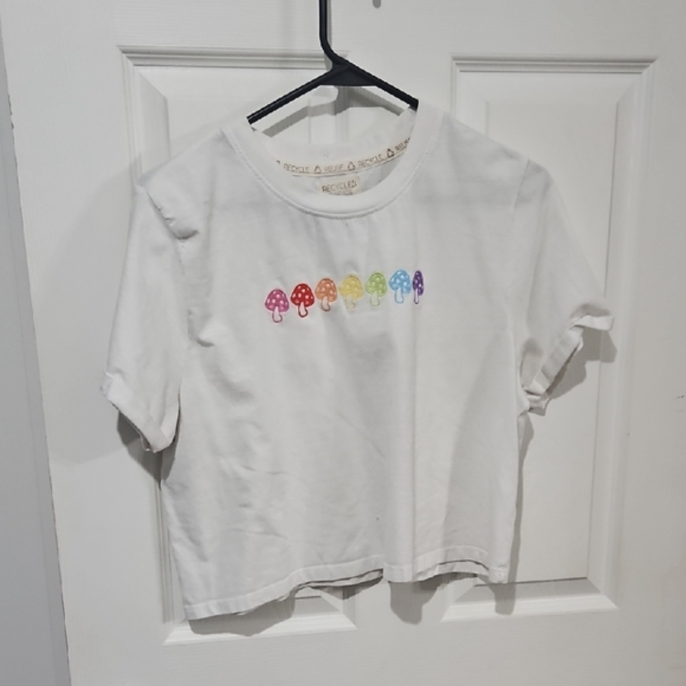 Embroidered Mushroom Cropped Tee | Cottagecore Graphic‎ Top | Size M
